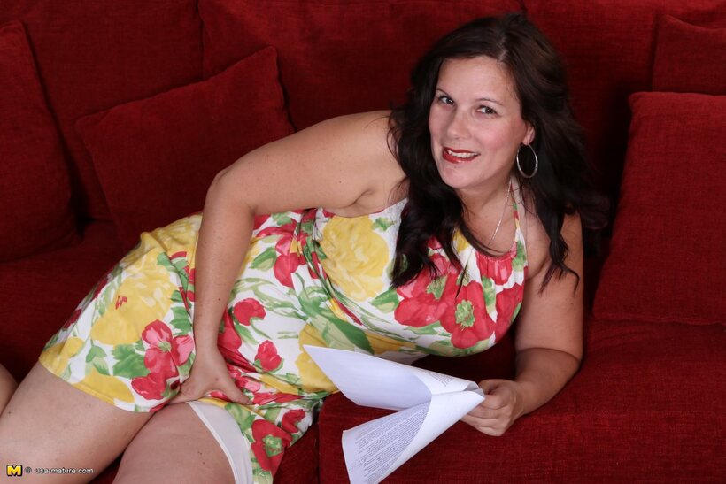 Photo 8 — Chubby girl gets naked and starts flashing in high heels