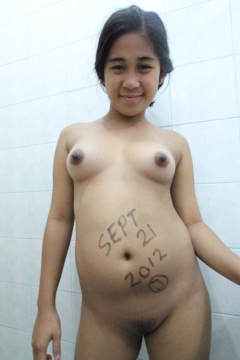 Image 20/20: Amateur Laiza gets creampied and shows her tiny tits and big pussy