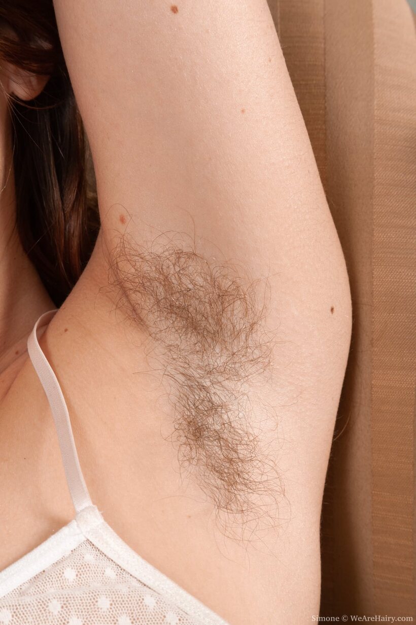 Amateur pic 4 from the set «Beautiful girl spreads and shows her big clit and hairy pussy»