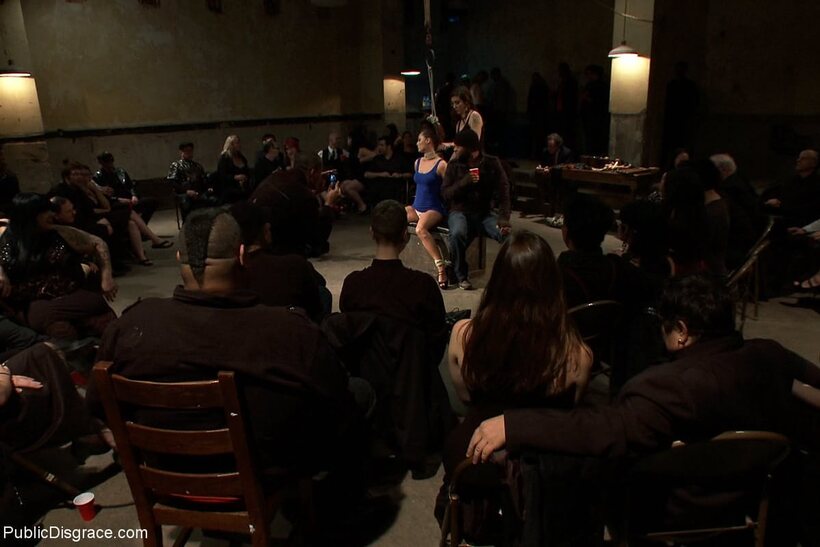 Jiz Lee pic 2 from the set «Jiz Lee and Melissa Jacobs fuck a sex slave onstage in public»