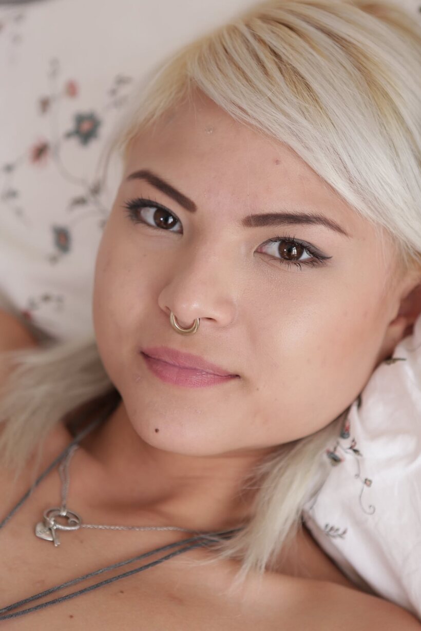 Amateur pic 2 from the set «Mai puts her clothes on after posing naked on the bed»