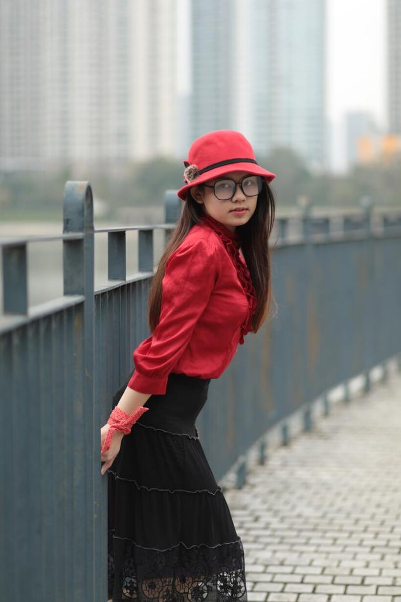 Amateur nude photo 5 — Natalia poses in a classy outfit on the bridge, Asian solo