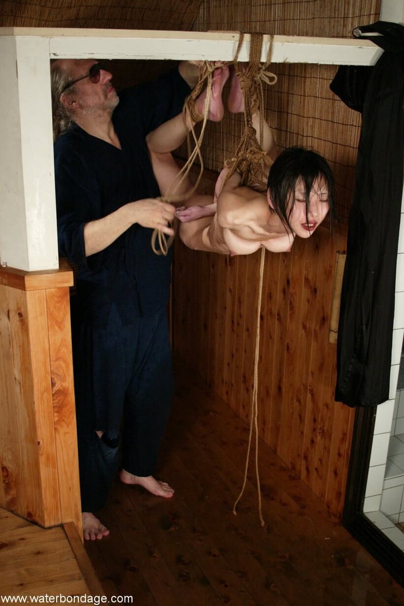 Japanese Osada Steve flaunts her tiny tits and feet tied up, photo 10 of 20