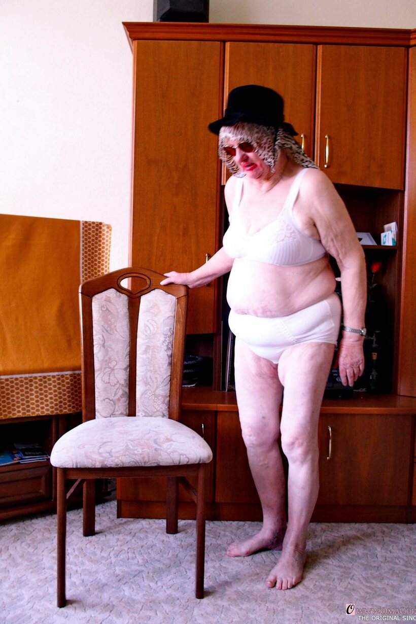 Image 17/21: Nude blonde granny Grieselda puts her saggy tits on display