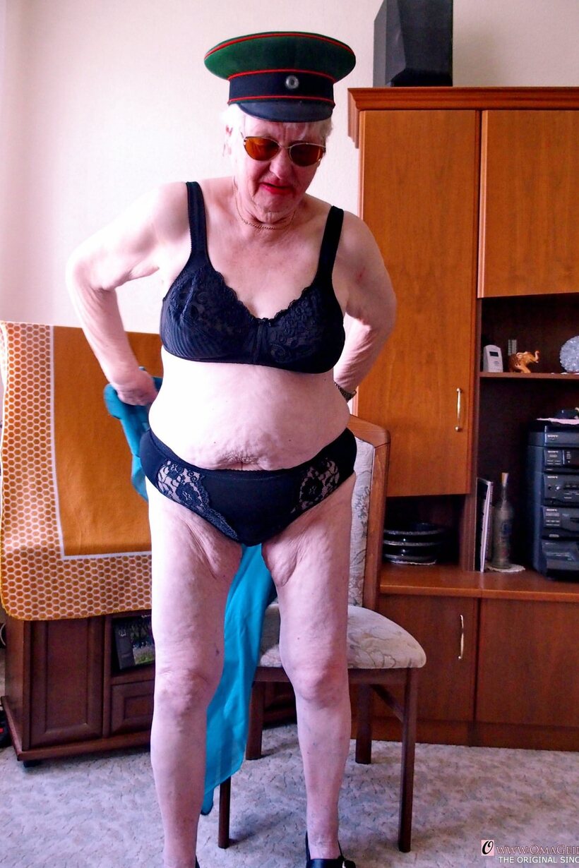 Image 21/21: Nude blonde granny Grieselda puts her saggy tits on display