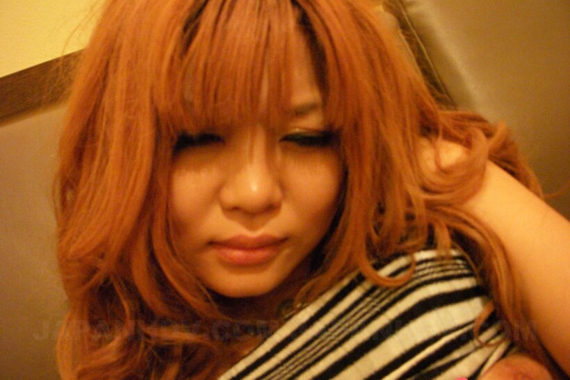 Hairy Sarina Tsubaki shows off her natural tits and pussy (shot 3)
