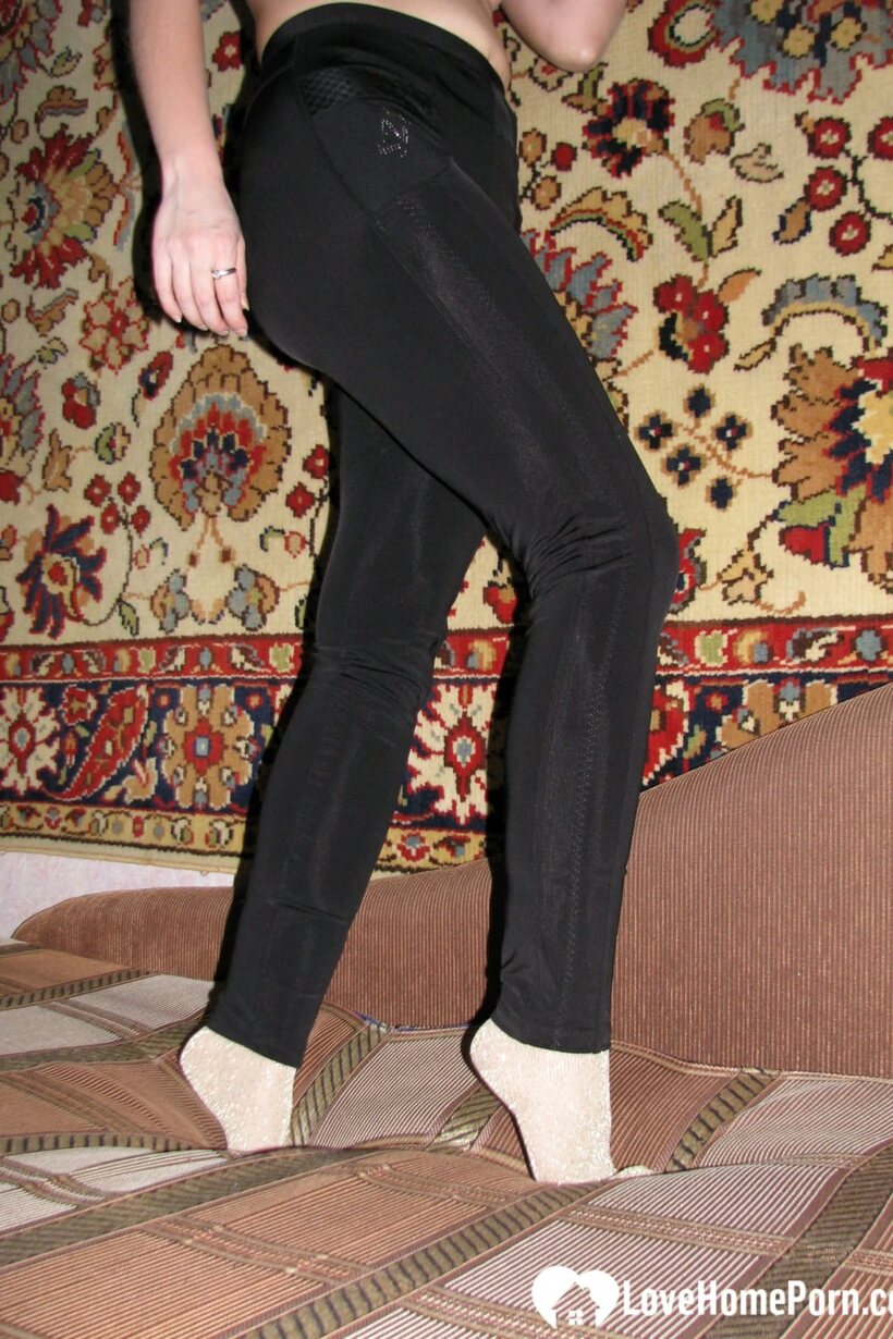 Stripping to her socks, dark-haired MILF shows off her hairy pussy, photo 6 of 20