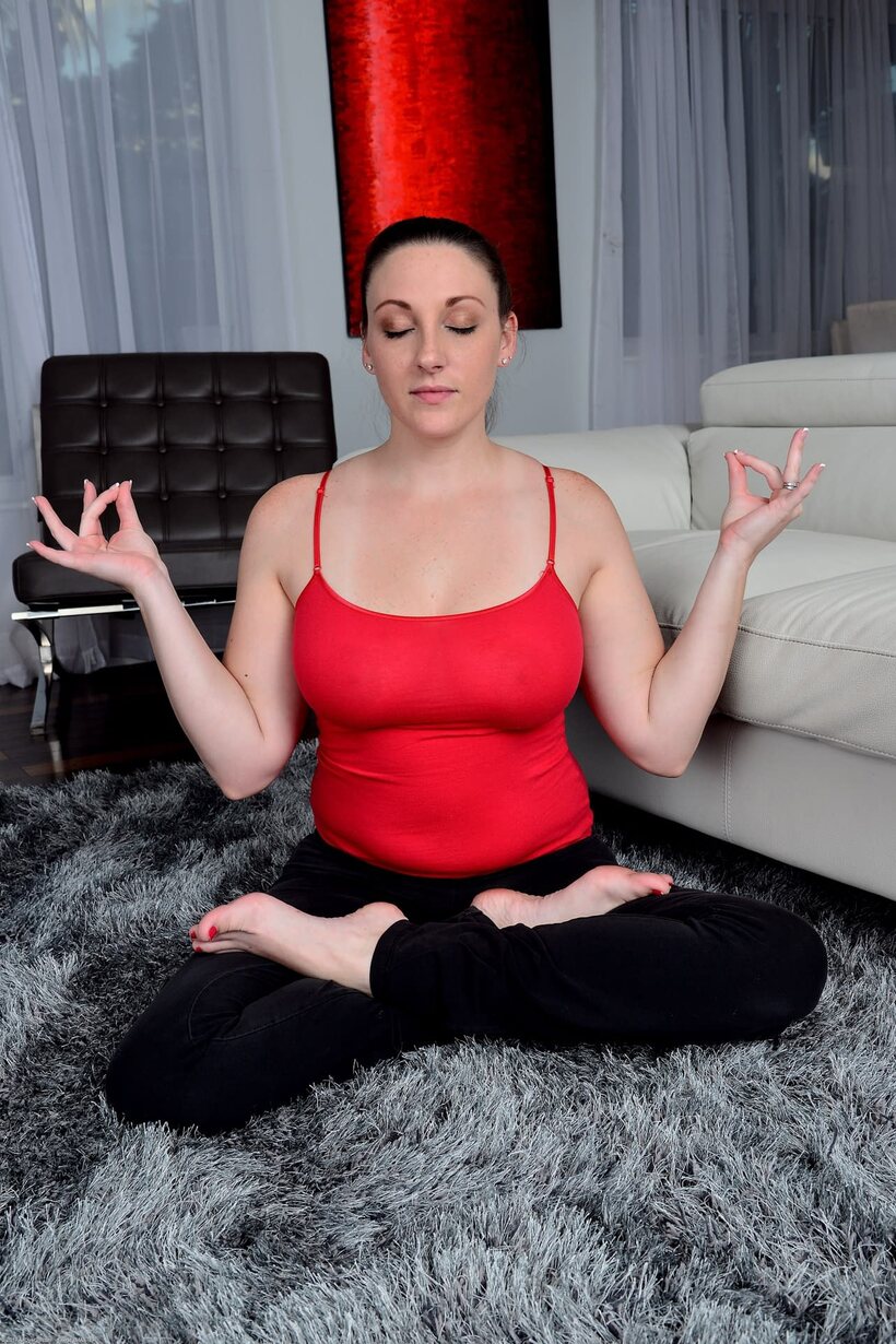 Melanie Hicks pic 2 from the set «After meditating, Melanie Hicks flashes her tits and pussy in nude shots»