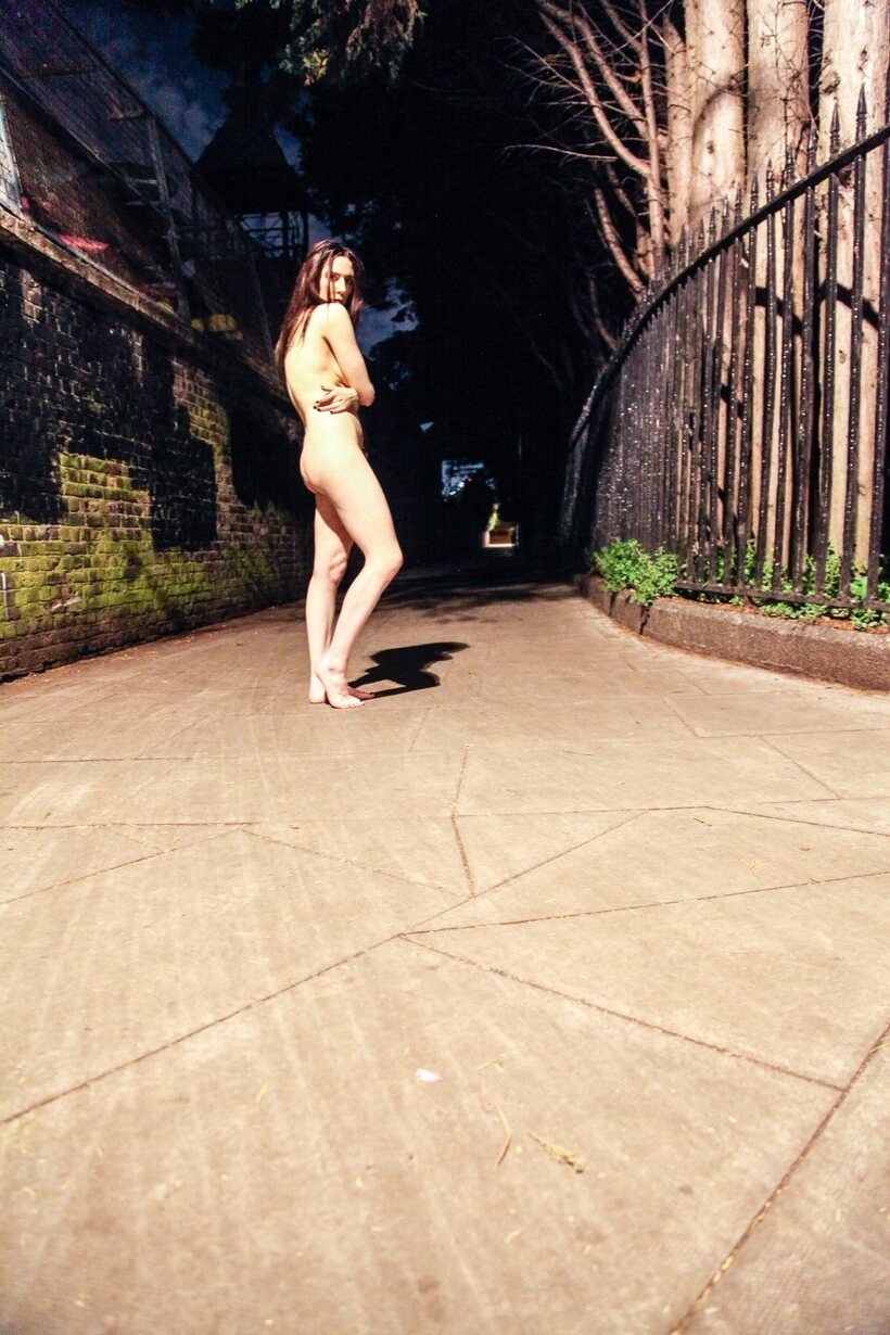 Samantha Bentley nude photo 19 — Samantha Bentley bares big tits and shaved pussy outside