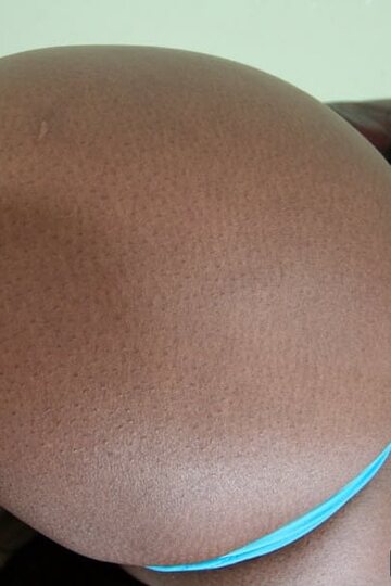 Chubby Skyy Black shows off her ass