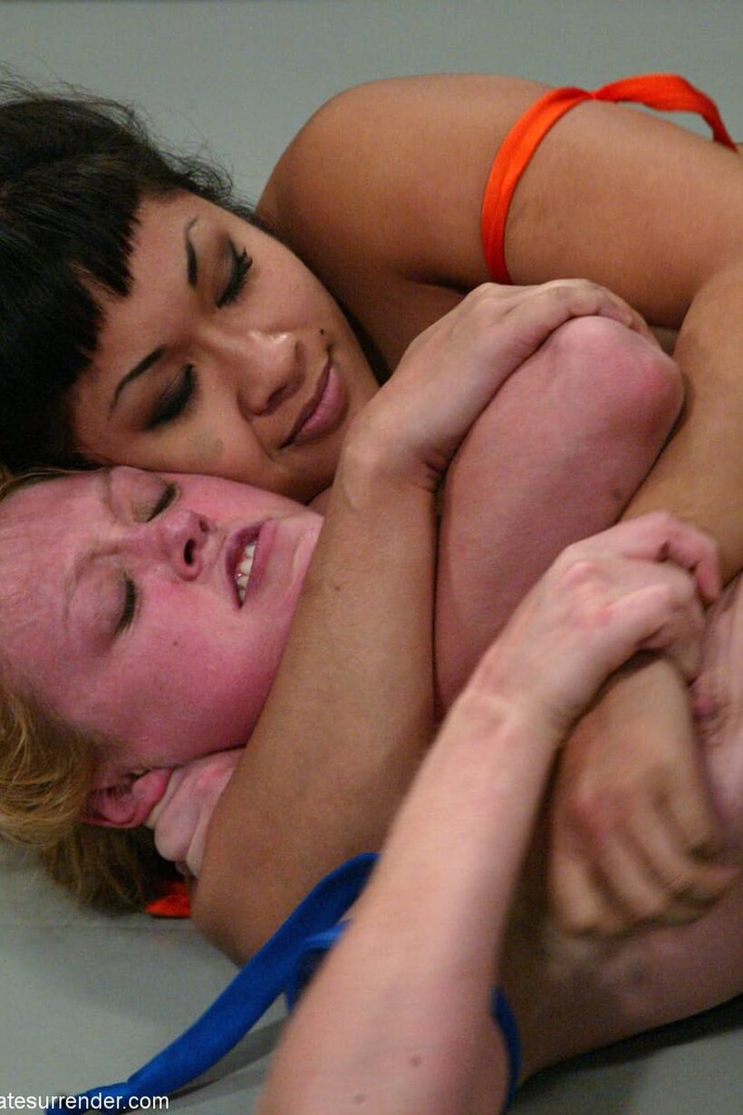 Image 12/21: DragonLily and Dee Williams wrestle naked in a hot female showdown