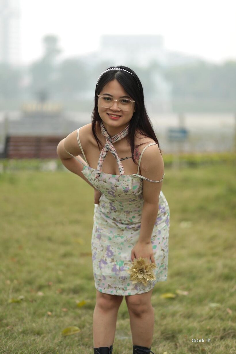 Photo 1 — Asian girl gets naked outdoors