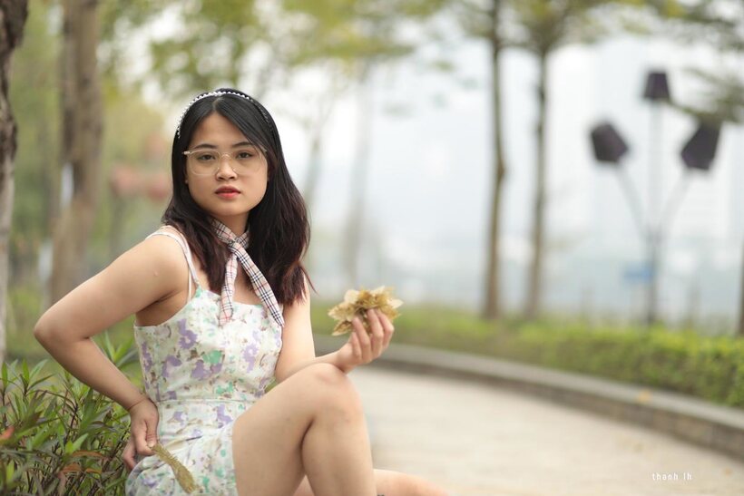 Amateur pic 19 from the set «Asian girl gets naked outdoors»