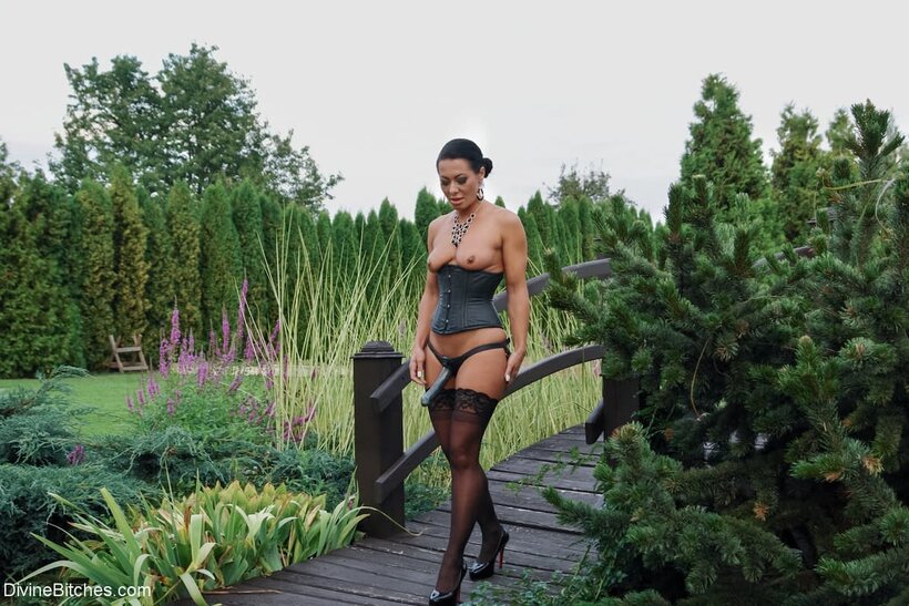 Martin Love nude photo 3 — Slapping her slave’s ass on a bridge, Sandra Romain takes control