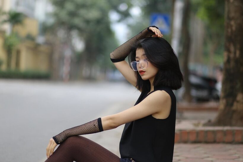 Photo 6 — Asian girl exposes her body outdoors