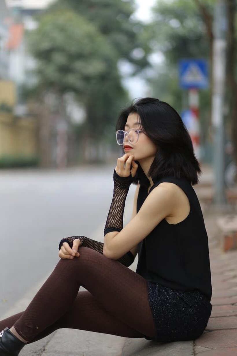 Amateur pic 8 from the set «Asian girl exposes her body outdoors»
