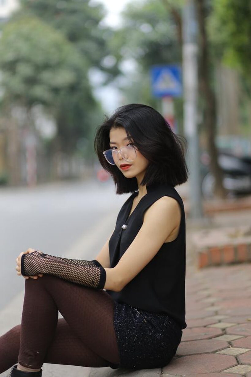 Amateur pic 14 from the set «Asian girl exposes her body outdoors»