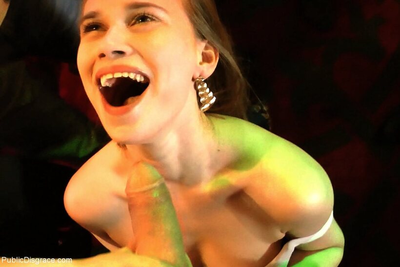 Image 3/21: Princess Donna and a girlfriend lure Omar Galanti into public sex
