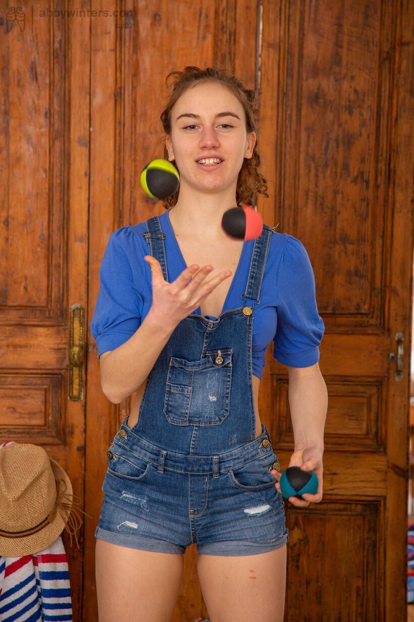 Petite girl flaunts her tiny tits and pussy in jeans (shot 1)