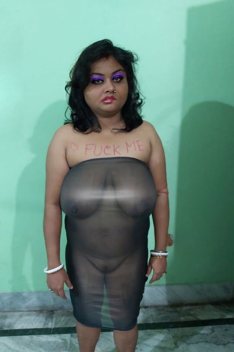 Big Tits nude photo 10 — MILF spreads her creampied pussy in a group scene