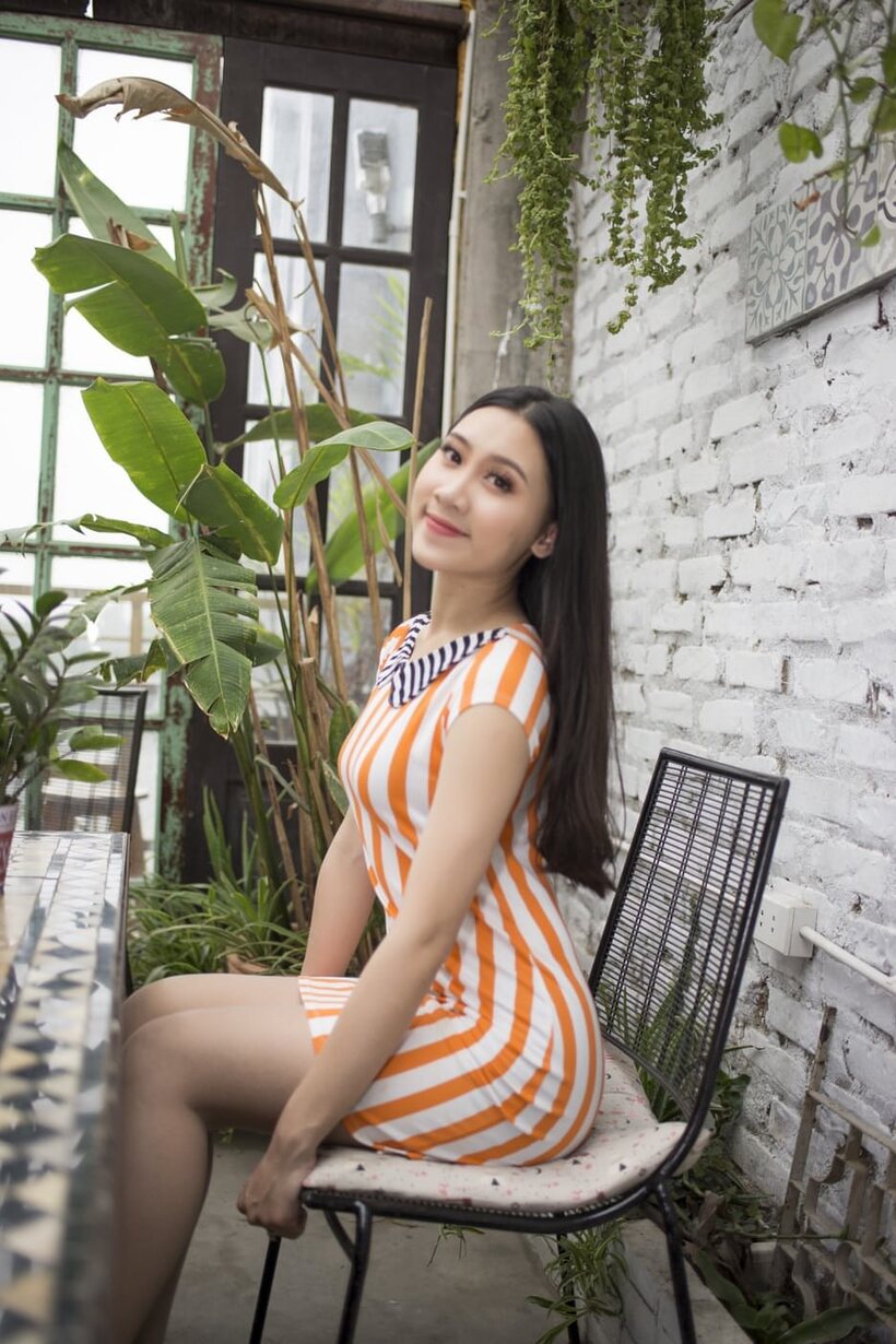 Image 16/21: Asian cutie rubs her hairy pussy and strikes sultry poses