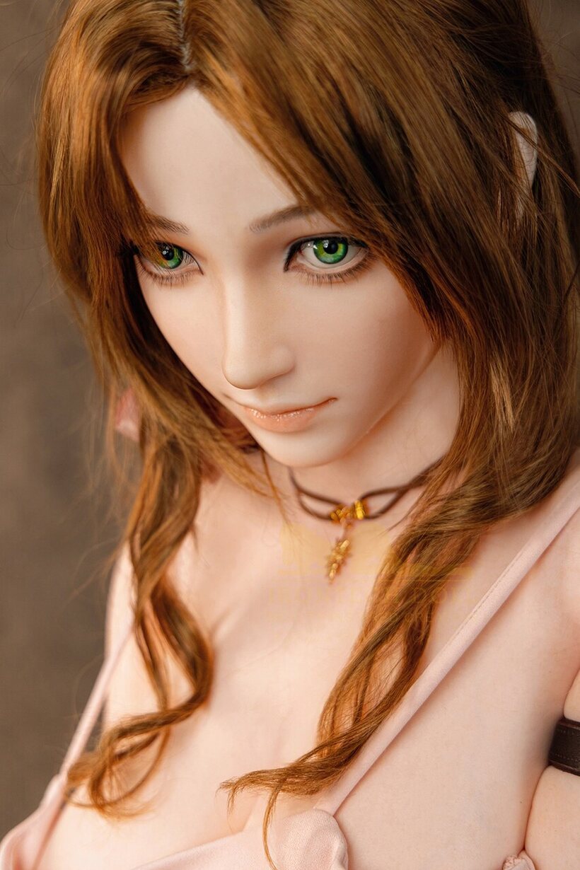 Sex Doll pic 4 from the set «Amateur girl poses naked in 18 pics»