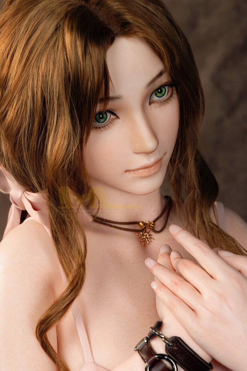 Sex Doll pic 5 from the set «Amateur girl poses naked in 18 pics»