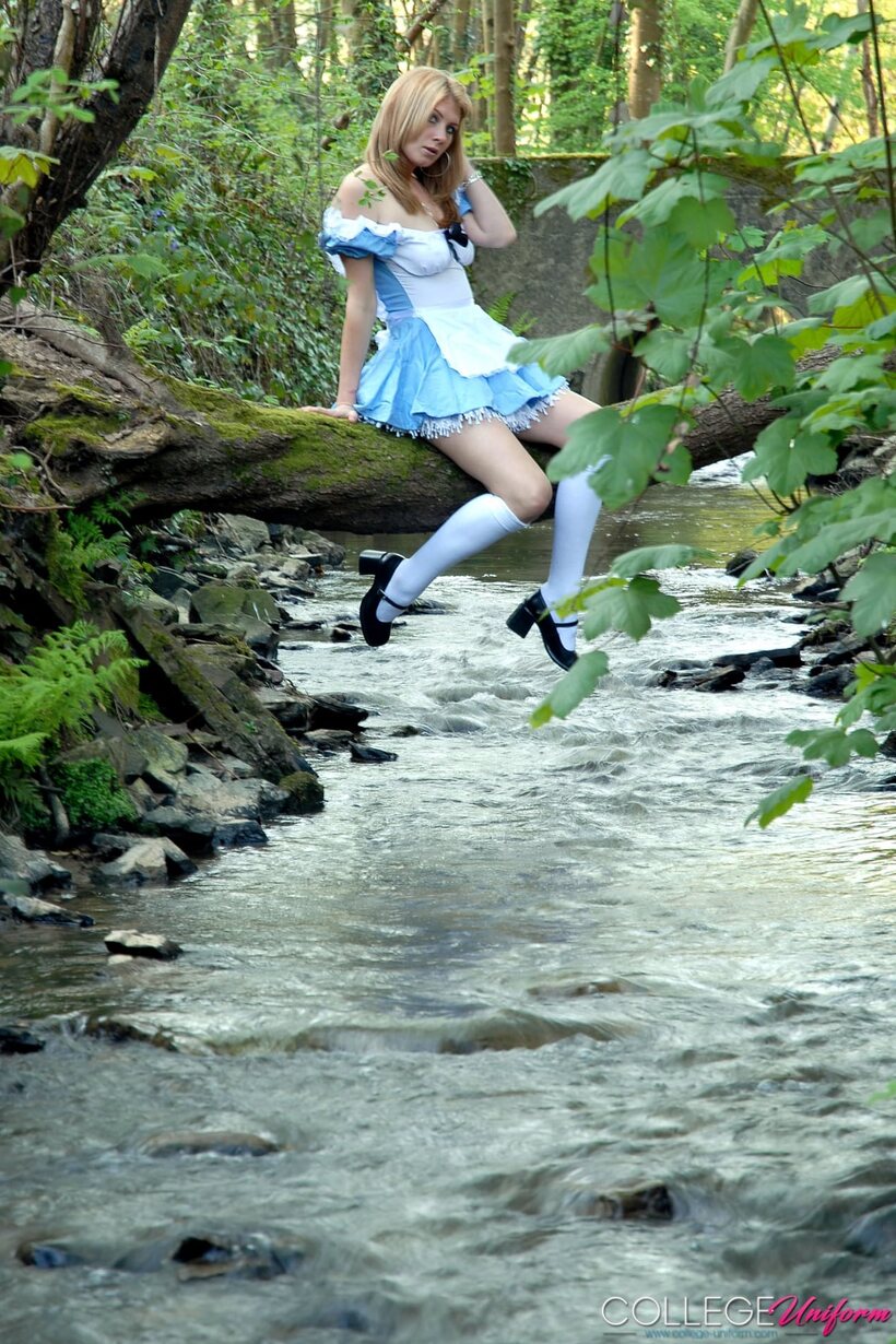 Photo 17 — Schoolgirl Ashleigh McKenzie strips out of her school uniform and poses naked