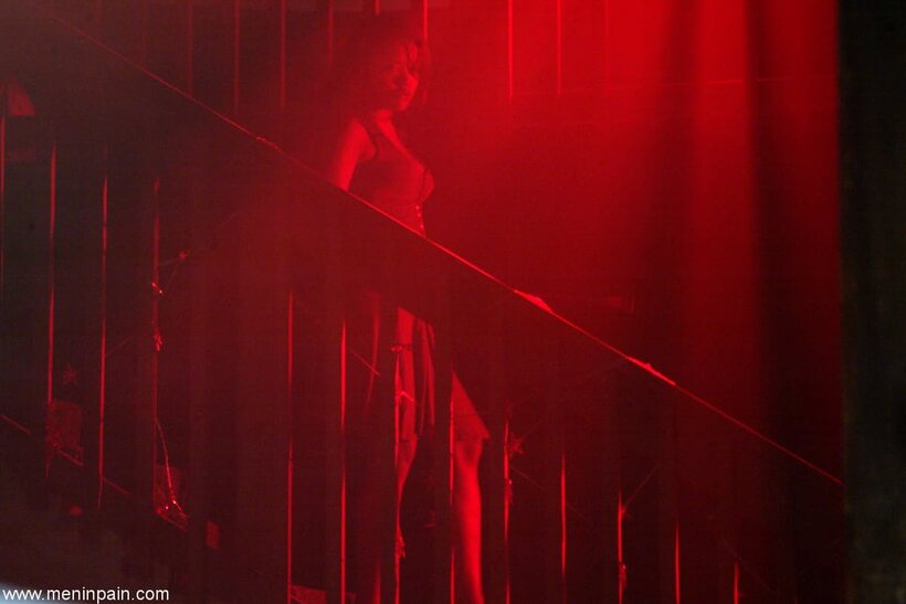 Annie Cruz pic 2 from the set «Annie Cruz steps on a male slave while teasing him»