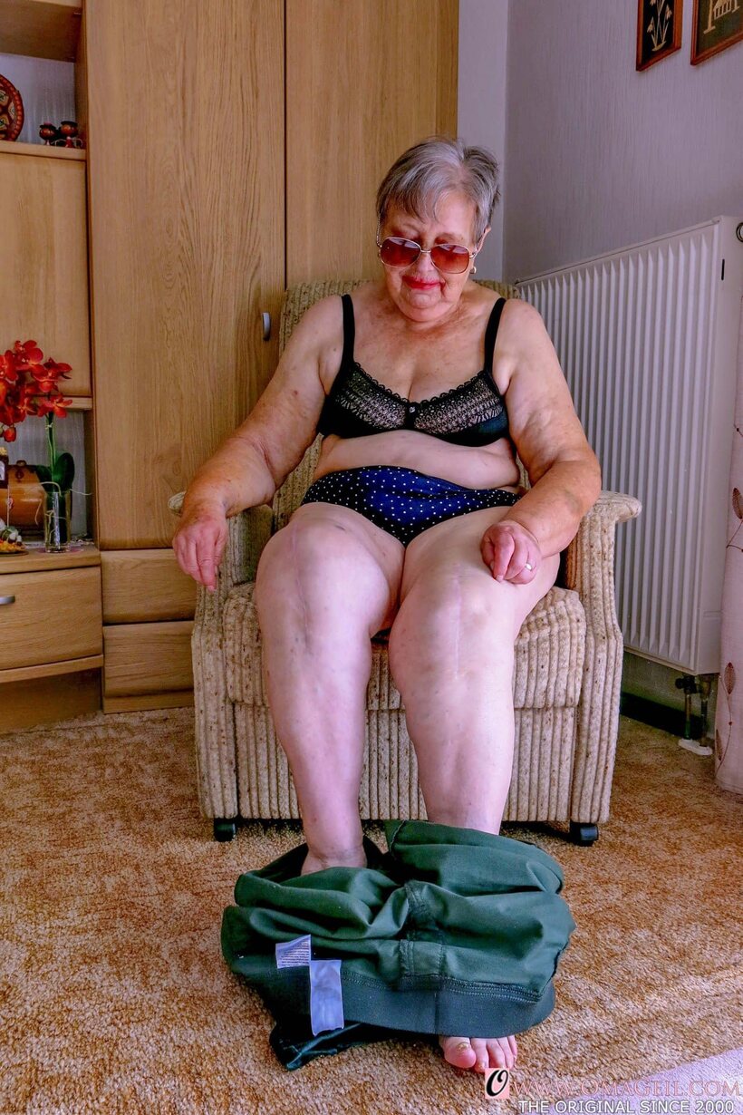 Image 3/20: Obese granny gets naked, then covers her face with a towel