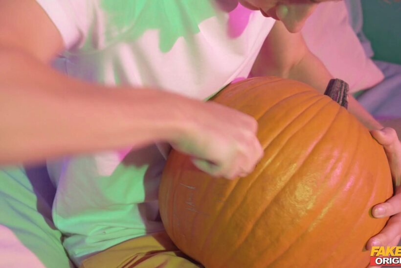 Image 1/21: Ron Johnny Fox fucks a pumpkin, then bangs Polly Pons too